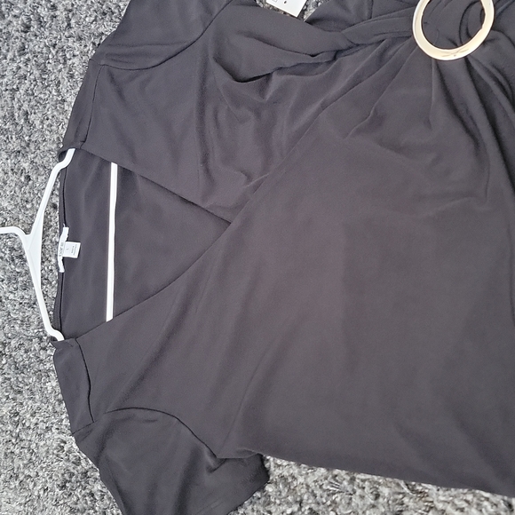 Bar lll black top . Size large - Picture 3 of 4